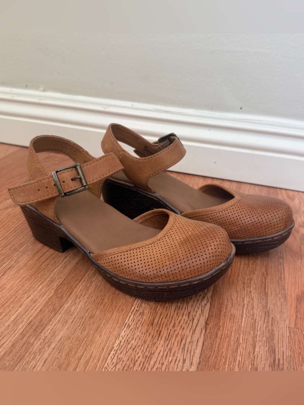 B.O.C Stone Leather Mary Jane Clog Heeled Sandal Comfort Shoe Size 6